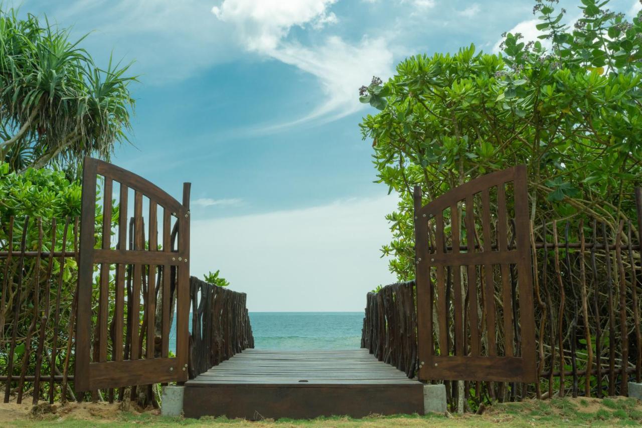 Ceu Ceylon Villa Tangalle Exteriör bild